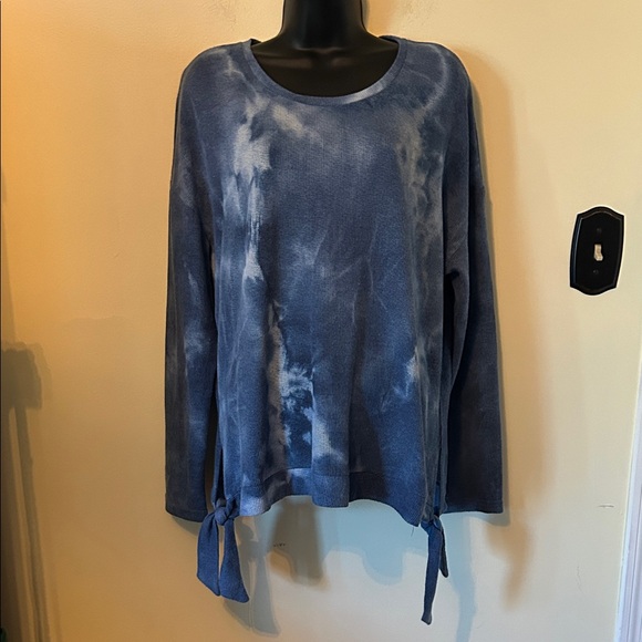 Tribal Tie-Hem Blue Tie-Dye Long Sleeve Waffle Top Size L - Picture 3 of 12